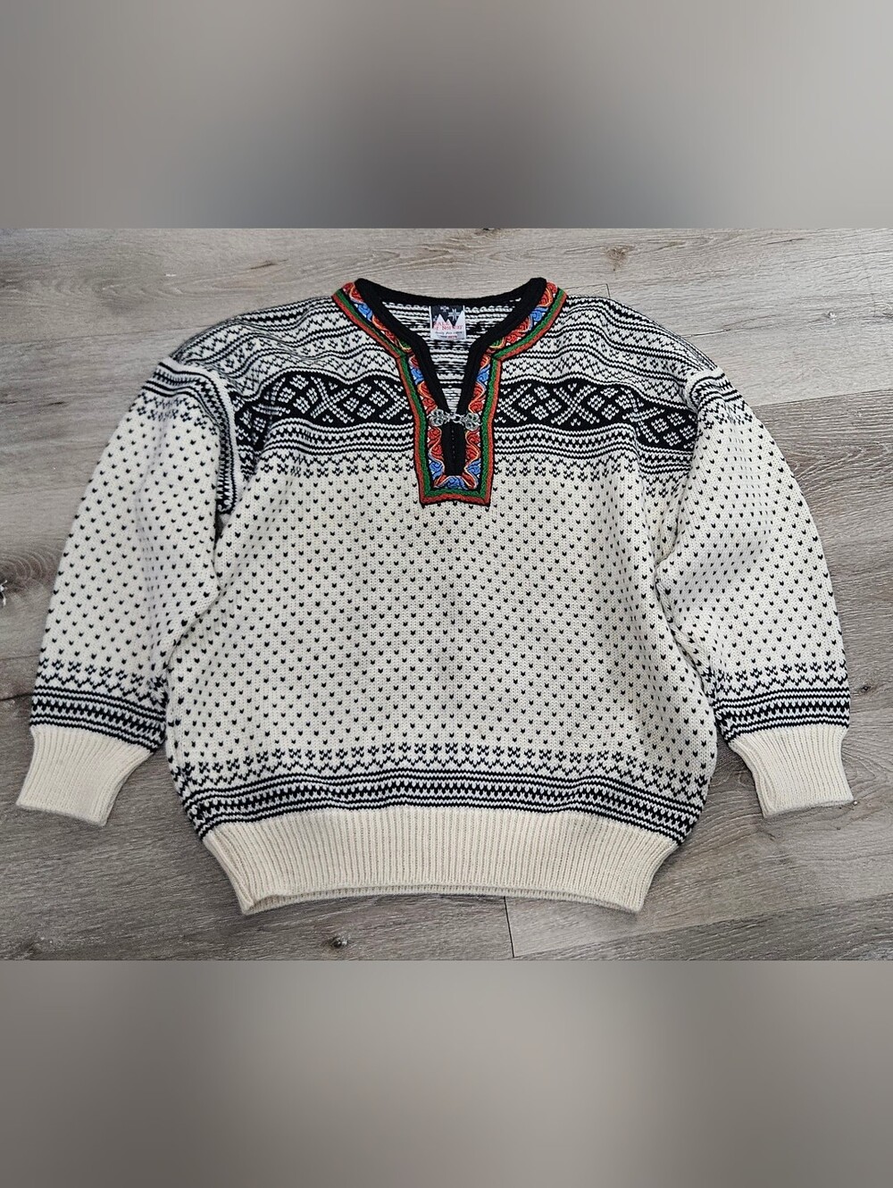 Vintage Dale Of Norway Pure Wool Knitted Pullover Sweater Ladies size L